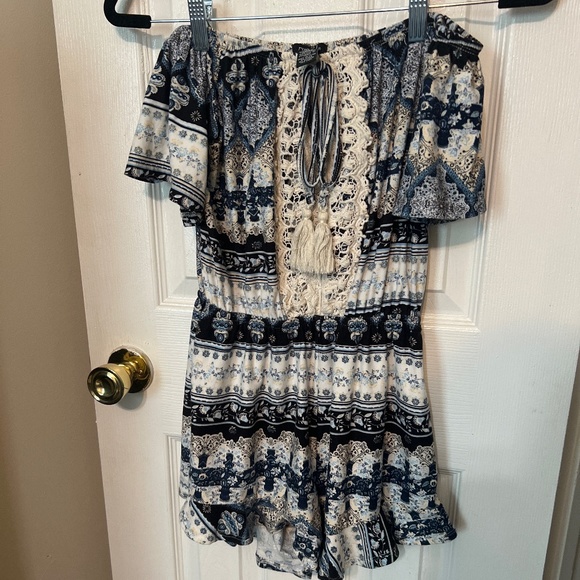 Off the shoulder romper - Picture 1 of 1